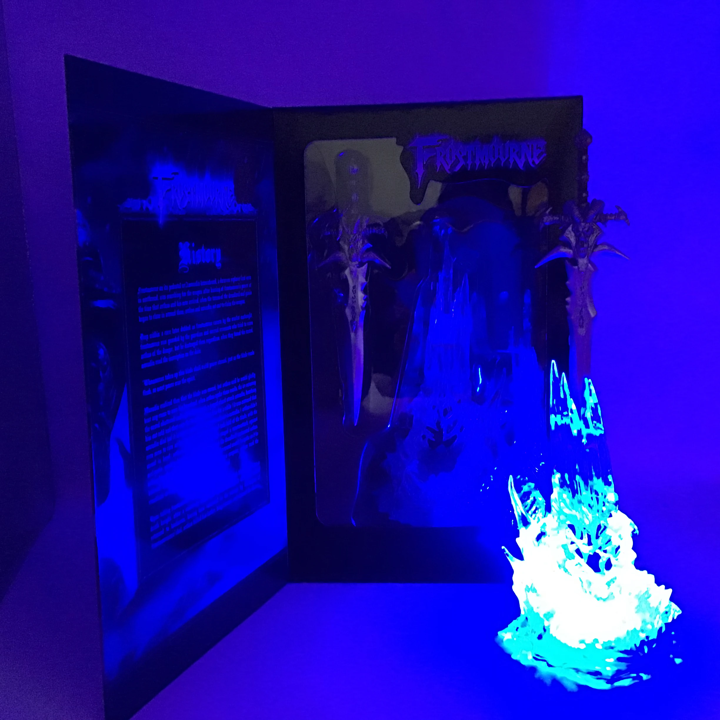 25cm Wow Arthas Menethil Ginklas Frostmourne Kardas su LED Apšvietimo Figma Starz PVC Veiksmų Skaičius Žaislas