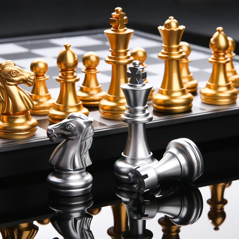 Aukštos Kokybės Šachmatų Žaidimas Viduramžių Šachmatų Rinkinį Su šachmatų lenta 32 Šachmatų Su šachmatų lenta Auksas, Sidabras Magnetiniai Šachmatai Nustatyti DPK