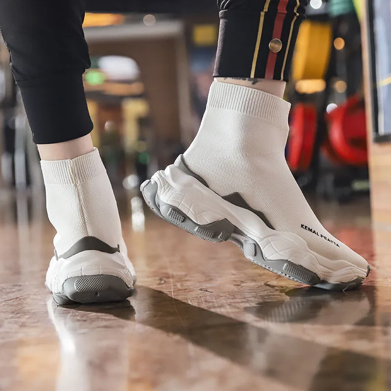 Prekės Unisex Kojinės Batai Kvėpuojantis High-Top Moterų Batai Butai Mados Sportbačiai Stretch Audinys Atsitiktinis Slip-On Ponios Batai