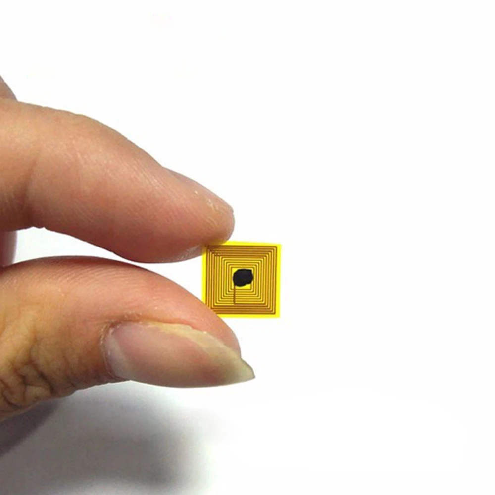 5mm*5mm Anti-Metalo Mini Ntag213 NFC Žymeklį 13.56 MHZ FPC Lipdukas Su RFID Micro Chip 144 Baitų 1mm Skaitymo Diapazonas