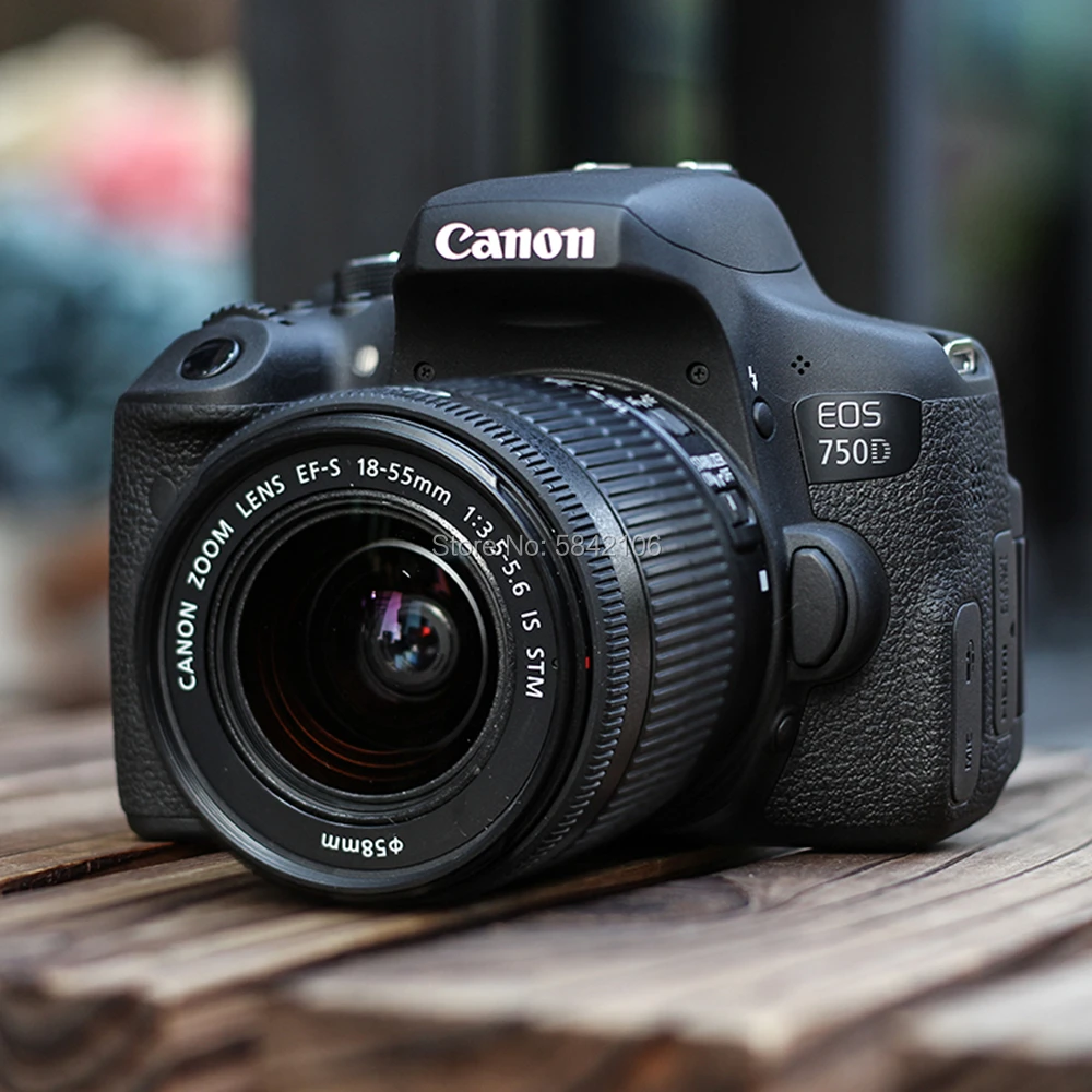 Canon EF-S 18-55mm f/3.5-5.6 IS STM Objektyvo ir Canon EOS 750D DSLR fotoaparatas