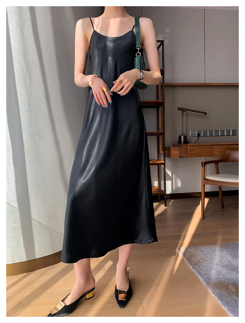 Acetato satino Seksualus suspender suknelė moterų 2020 m. vasarą naujų dėvėti suknelė laisvi, laisvi dugno SUKNELĖ Moteriška vasaros Naują 2020 m.