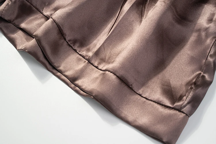 Gryno Šilko moteriški Šortai kietosios spalvos su kišenėmis 15 spalvų, vienas dydis JN105