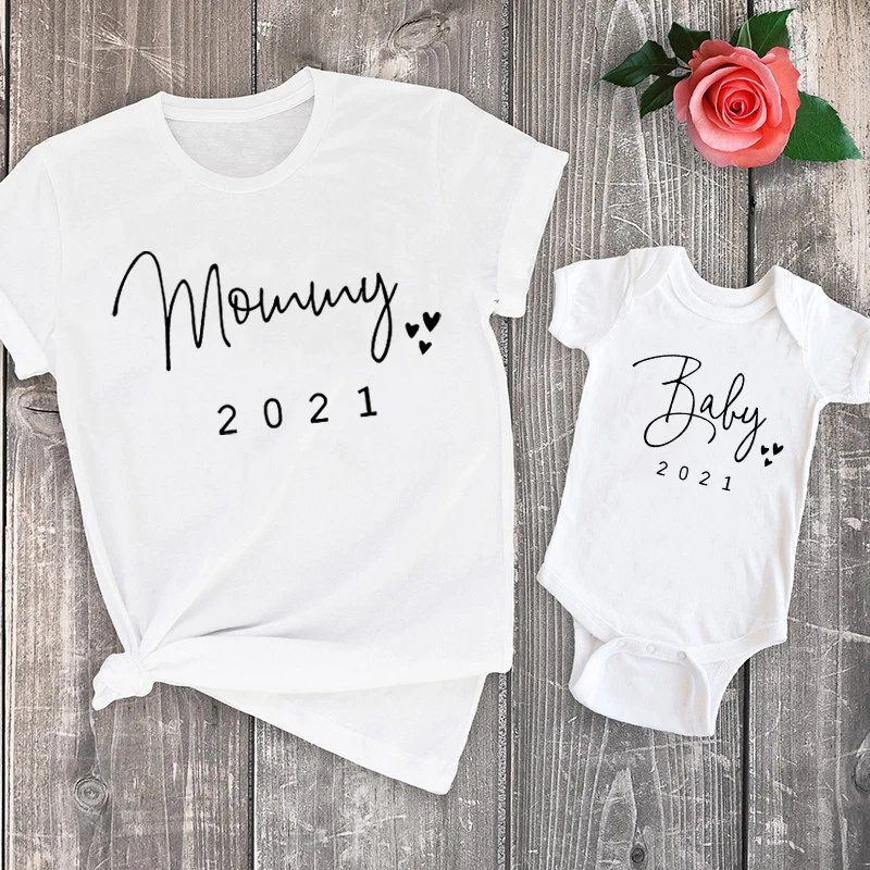 Juokinga Šuniukų Mamytė 2021 Šeimos Atitikimo Drabužius Paprastas Nėštumo Skelbimas Šeimos Atrodyti T Shirt Baby Mama Derinti Drabužius