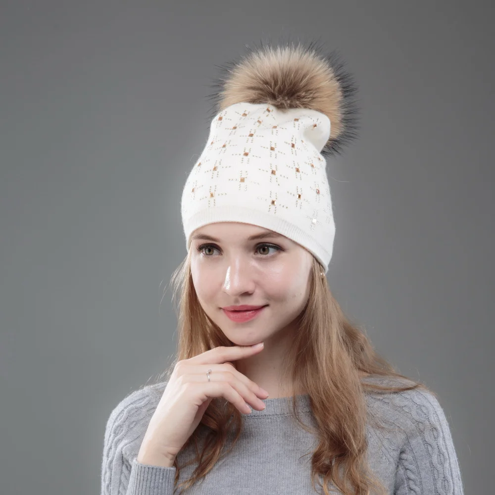 Naujas moterų kašmyro vilnos pompom žiemos skrybėlės beanies prabanga bling kristalų dekoruoti nekilnojamojo audinės kailio pompom žiemos skrybėlę