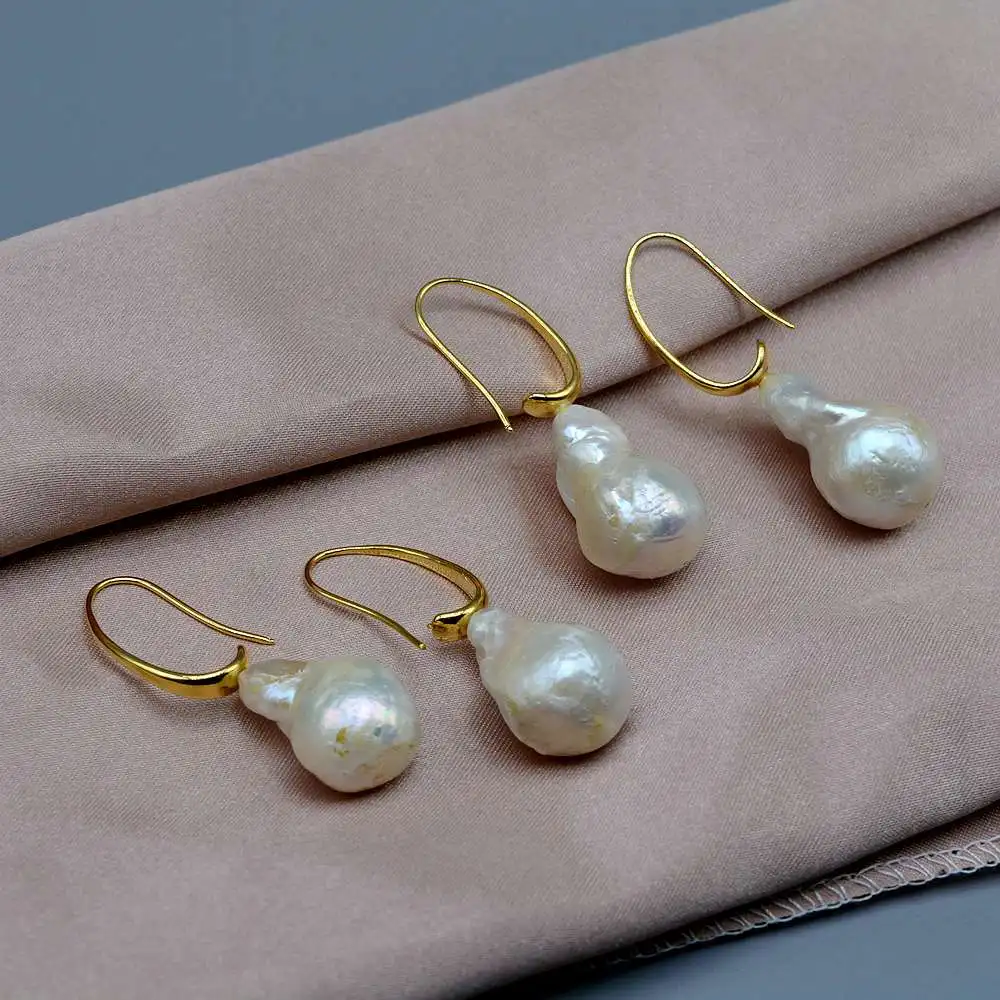 Ponios didelių baroko auskarai, natūralus didelių perlų, baltos spalvos, aukso kabliai, bohemišką stilių auskarai