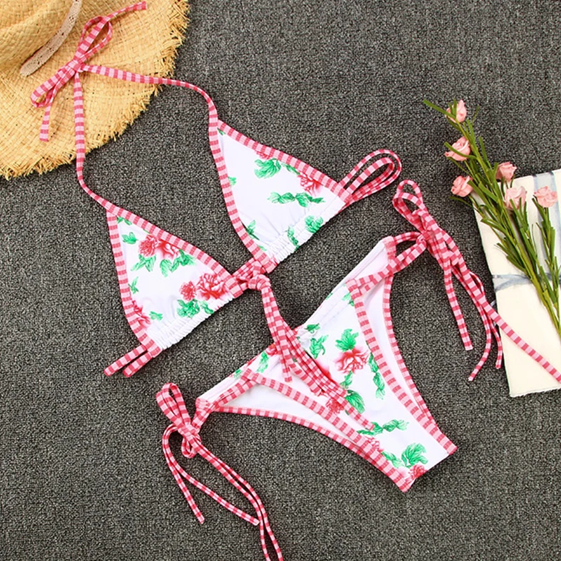 Seksualus micro maudymosi kostiumėliai moterims 2020 Gėlių spausdinti bikini komplektas Trikampis ekstremalių moterų maudymosi kostiumėlį dviejų dalių Aukštos sumažinti maudymosi kostiumą biquini