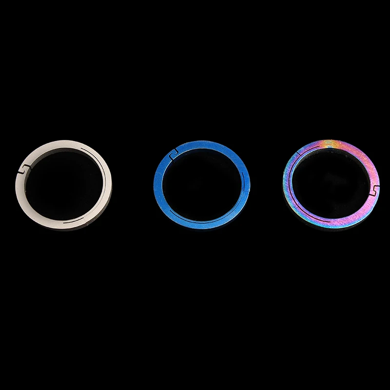 Titano lydinio žiedas raktams