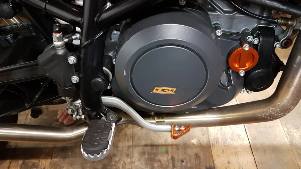 Už 790 m. 2018 m. 2019 m. 790 Nuotykių / R S 790Adventure 2019 Orange Motociklo Variklio Alyvos Filtro Dangtelis