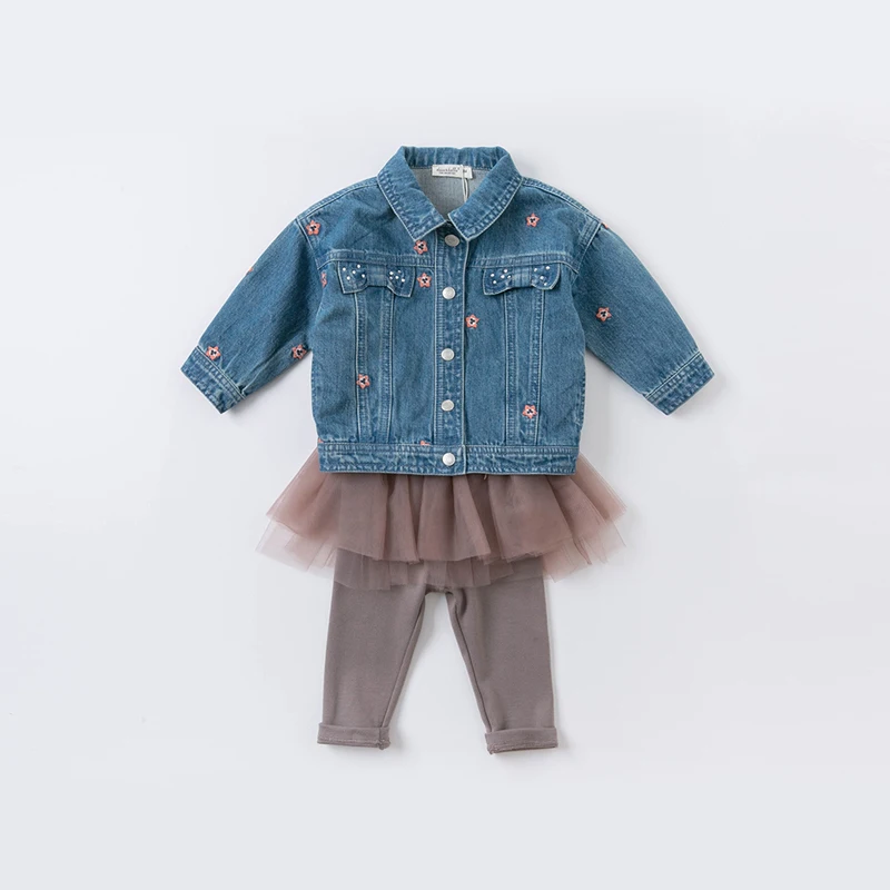DBJ14424 dave bella rudenį kūdikių mergaičių mielas gėlių siuvinėjimas mygtuką kišenės kailio vaikams viršūnes mada kūdikiams, vaikiška viršutinių drabužių siuvimas