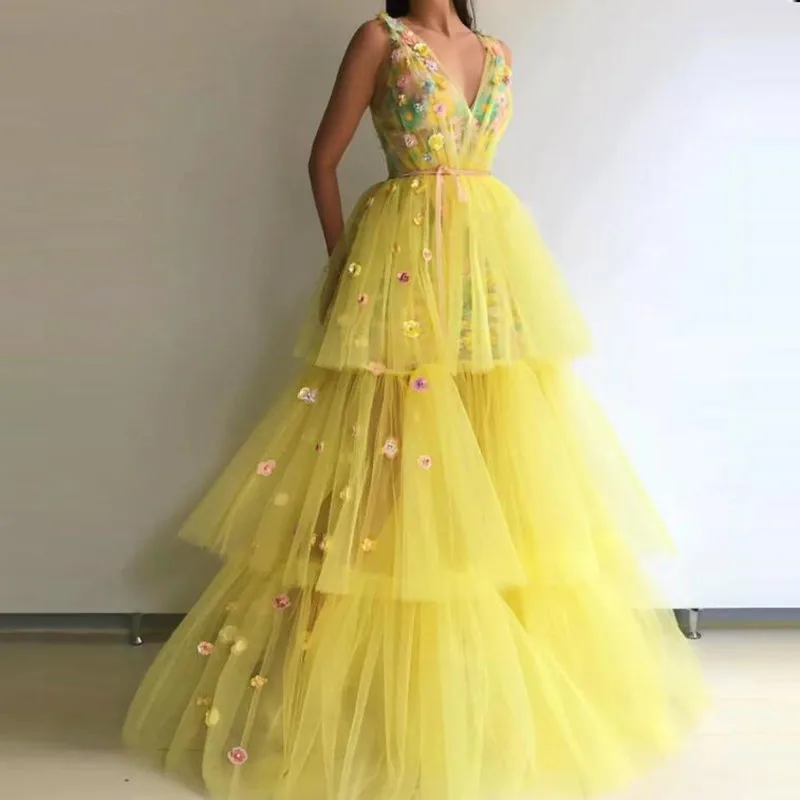 Geltonos spalvos Tiulio Prom Dresses 2019 Elegantiškas 3D Gėlės V Kaklo Ruffles Pakopų Ilgai Vakare Chalatai Oficialų Suknelė Pigūs Custom Made