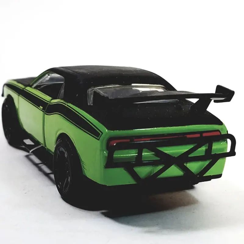 JADA 1/32 Greiti ir Įsiutę Automobilių Letty s Dodge Challenger SRT8 Modeliavimas Metalo Diecast Modelis Automobiliai, Vaikų Žaislas