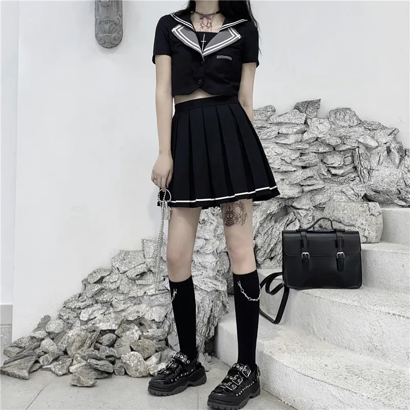 Yangelo Harajuku Gotikos JK Uniformas Moterims, Juodos spalvos Dviejų dalių Rinkiniai Kratinys Pasėlių T-shirt ir Klostuotas Mini Sijonai Cosplay Stiliaus Rinkiniai