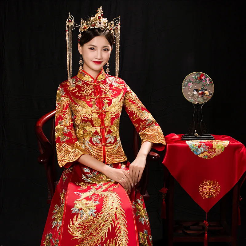 Kinijos Moterų Siuvinėjimo Phoenix Cheongsam Vestuvių Suknelė Vintage Slim Qipao Kostiumas Kilnus Santuokos Dovana Klasikinis Taurę Drabužiai