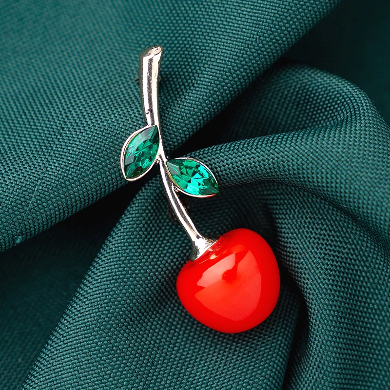 1pc Moteris Žavinga Red Cherry Sagė Vaisių su Žalia Kristalų Leaf Pin Suknelė Kailis Megztinis Marškinėliai, Šalikas Dovanų Šalis