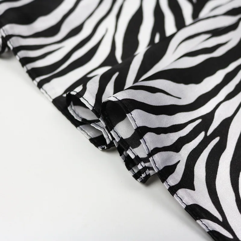 2020 M. Pavasario Mados Zebras Spausdinti Šilko Mažas Kvadratas Šalikas Moterims Retro Juoda Ir Balta Dryžuotas Naujo Dizaino Bandana Nosinė