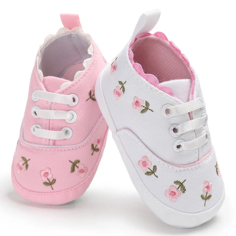 Nauji Kūdikių Mergaičių Bateliai, Baltas, Pink Gėlių Aplikacija Minkšta Padais Batai Prewalker Vaikščioti Mažylis Vaikams Laisvalaikio Bateliai Dropshipping